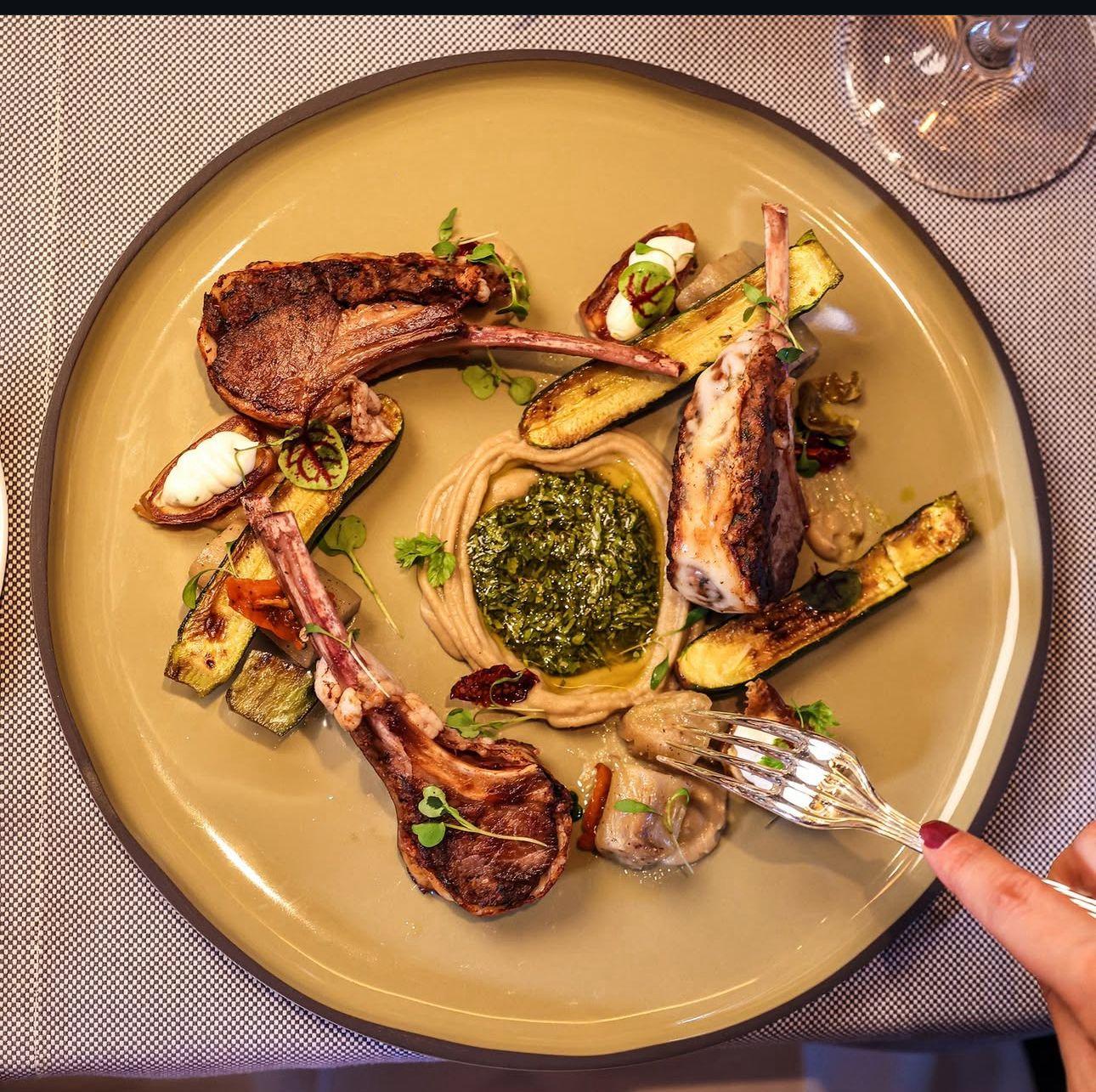 مقهى الشيف دانيال بولود